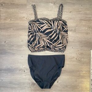 Miraclesuit Two-Piece Tankini Set in Black and Taupe Leaf Print Sz 16